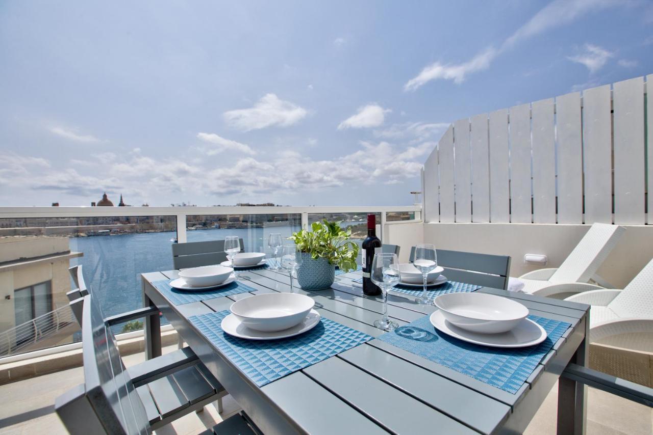 Sliema Duplex Penthouse With Sea Views & Private Terrace By Shortletsmalta Appartamento Esterno foto