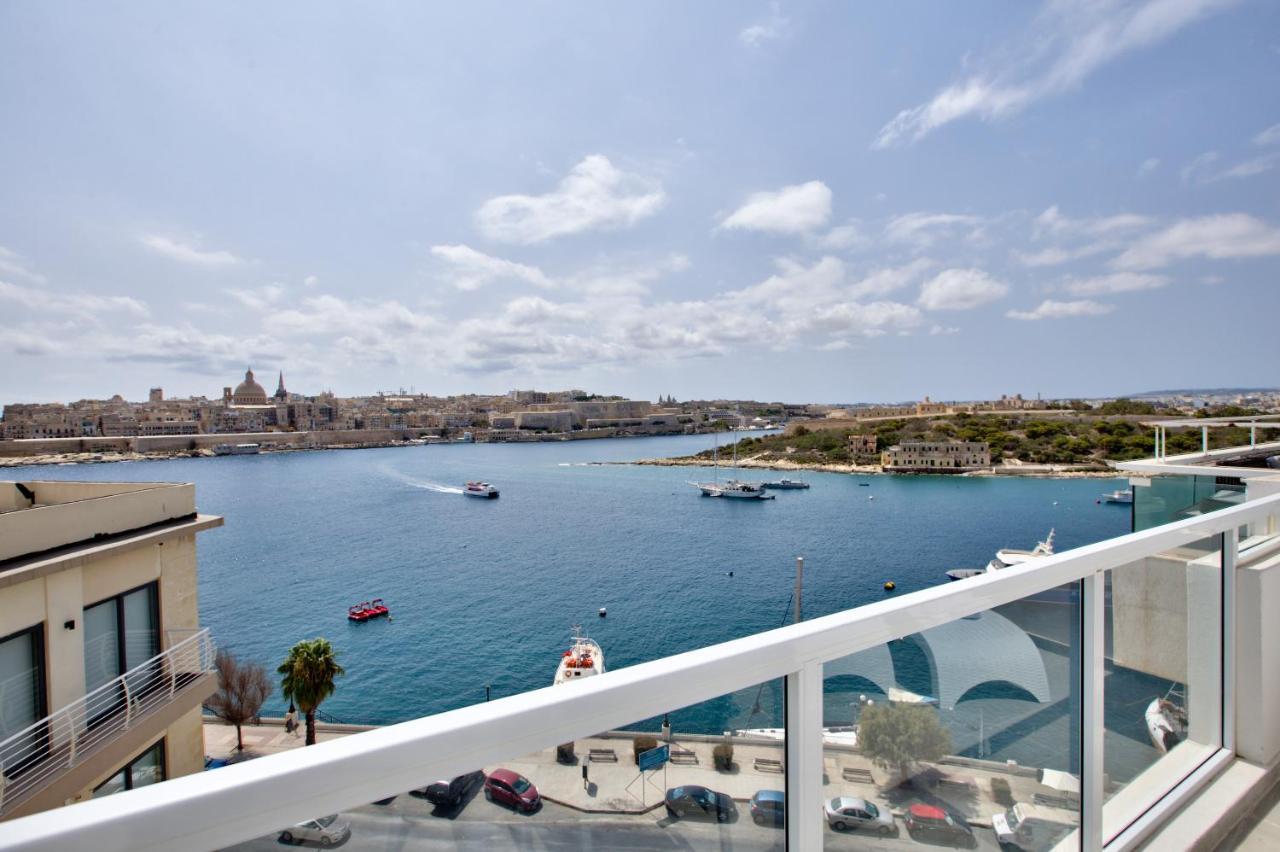 Sliema Duplex Penthouse With Sea Views & Private Terrace By Shortletsmalta Appartamento Esterno foto